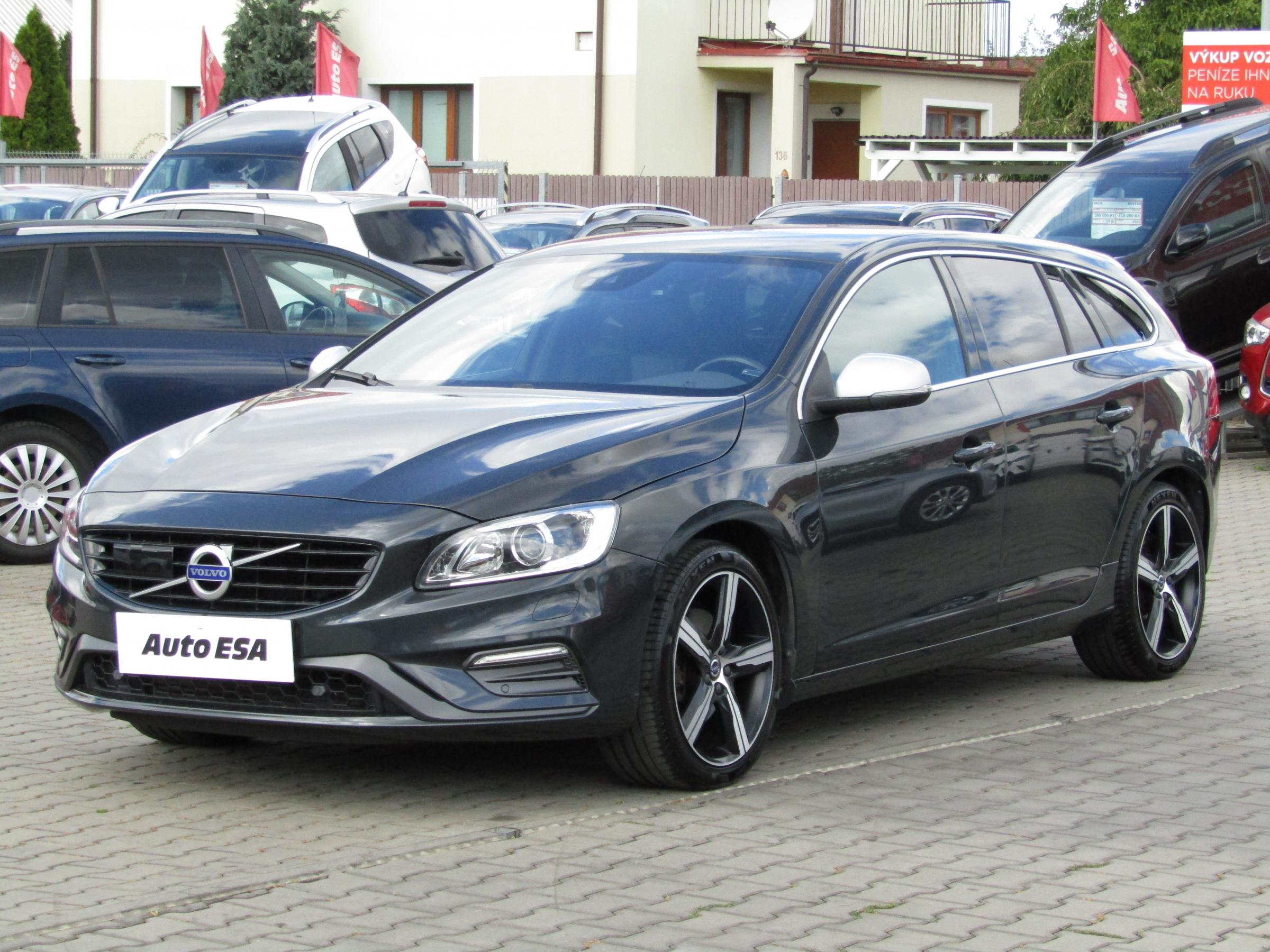 Volvo V60, 2018 - pohled č. 3
