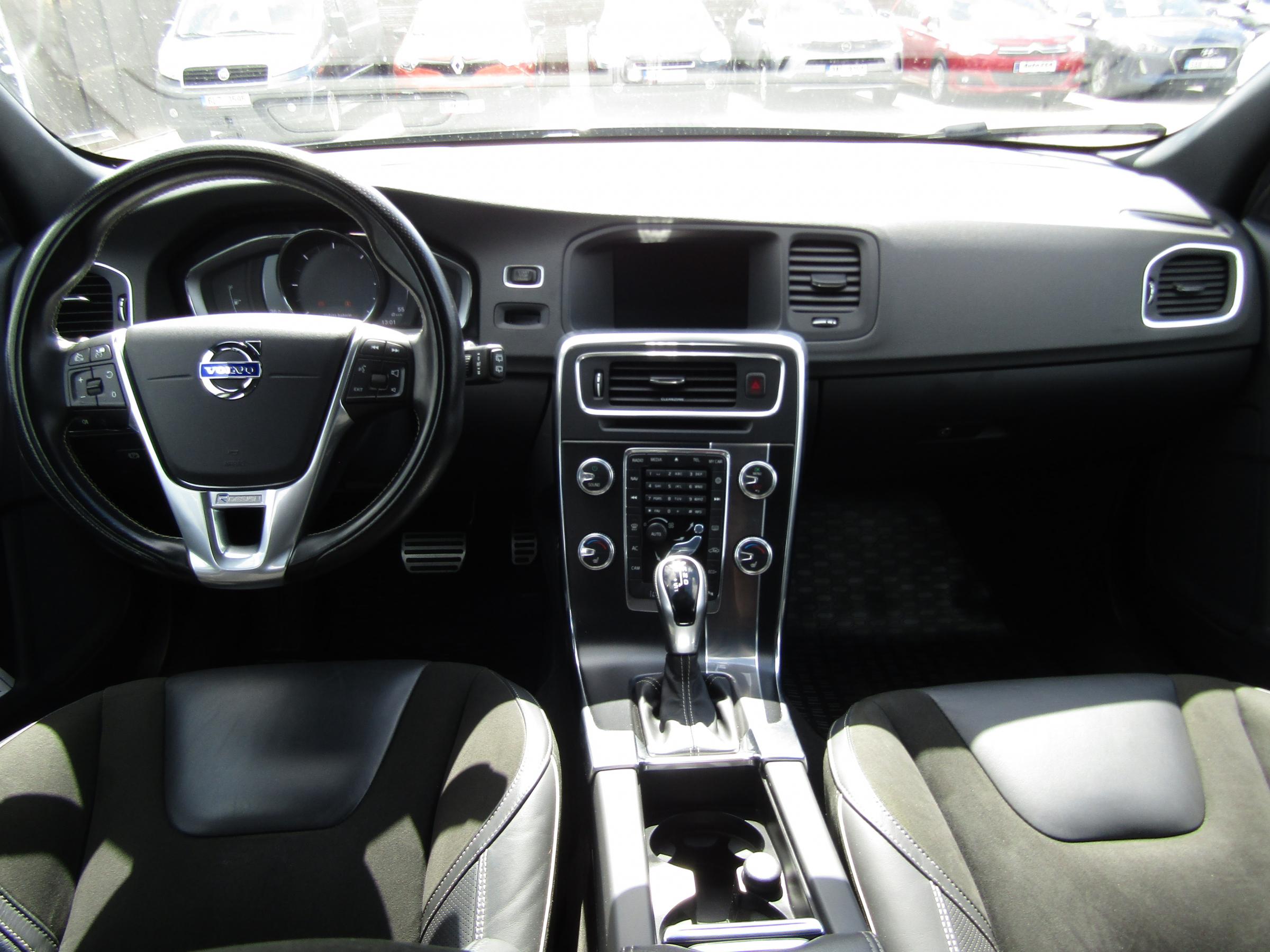 Volvo V60, 2018 - pohled č. 8