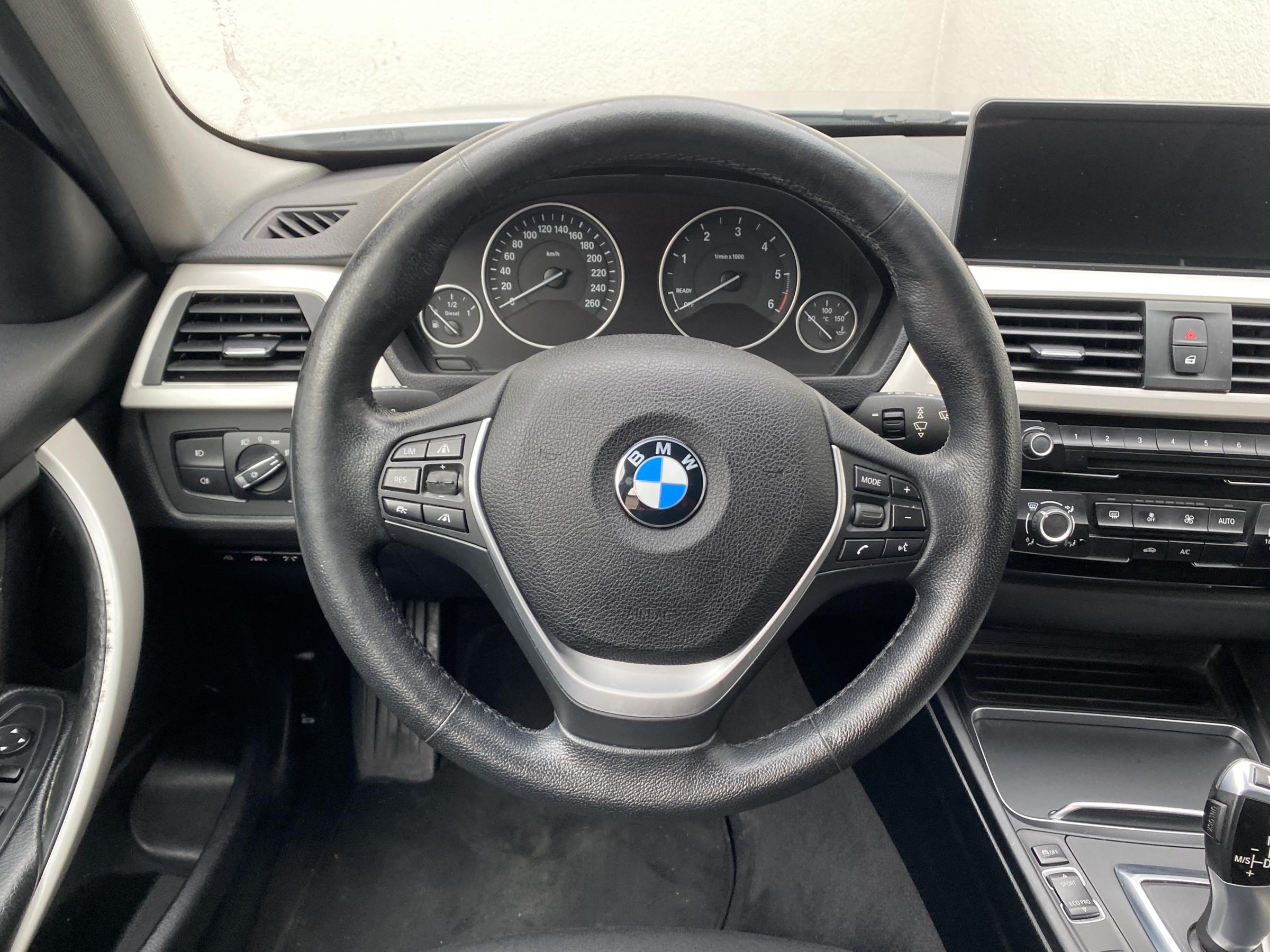 BMW Řada 3, 2016 - pohled č. 11