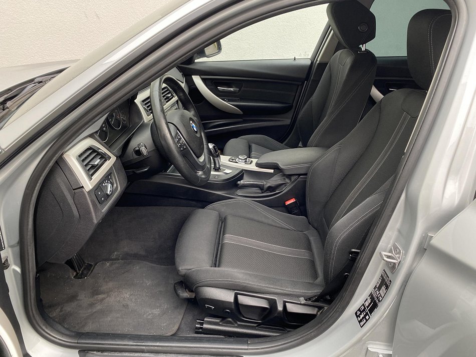 BMW Řada 3 2.0D  xDrive 320d