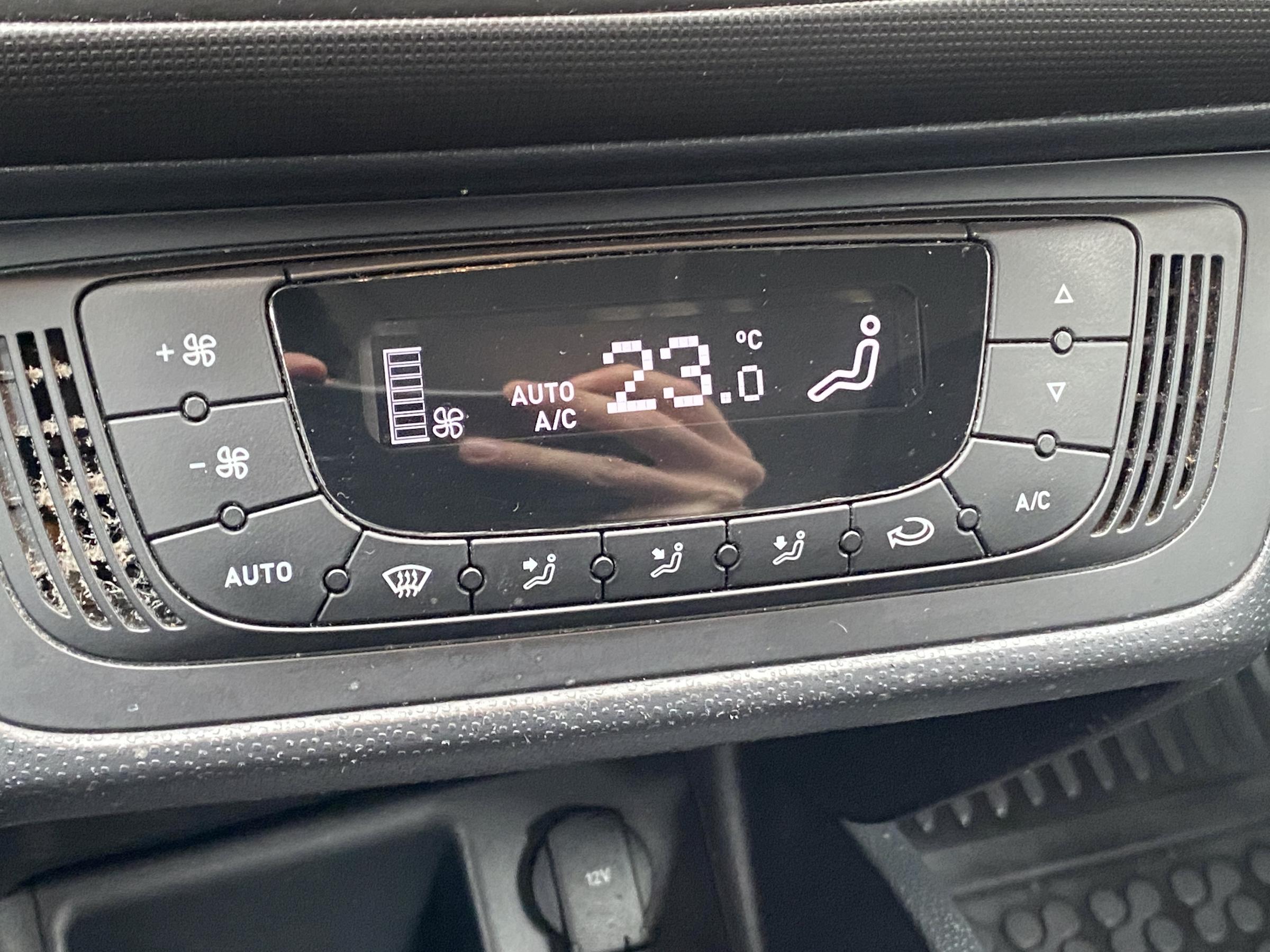 Seat Ibiza, 2014 - pohled č. 14