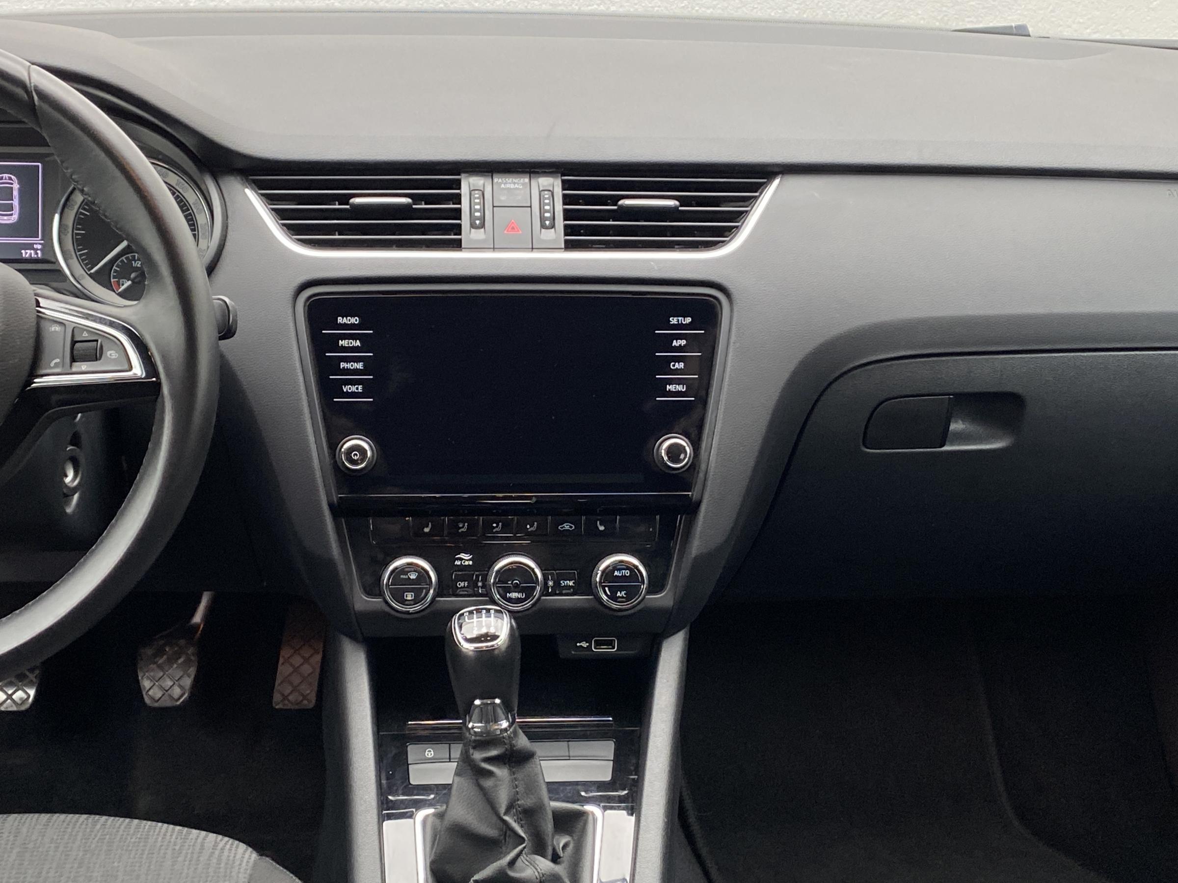 Škoda Octavia III, 2018 - pohled č. 9