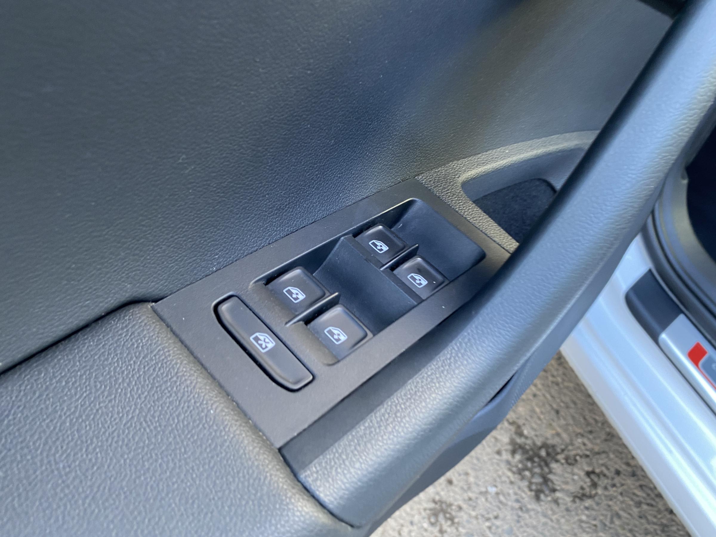 Škoda Octavia III, 2018 - pohled č. 16