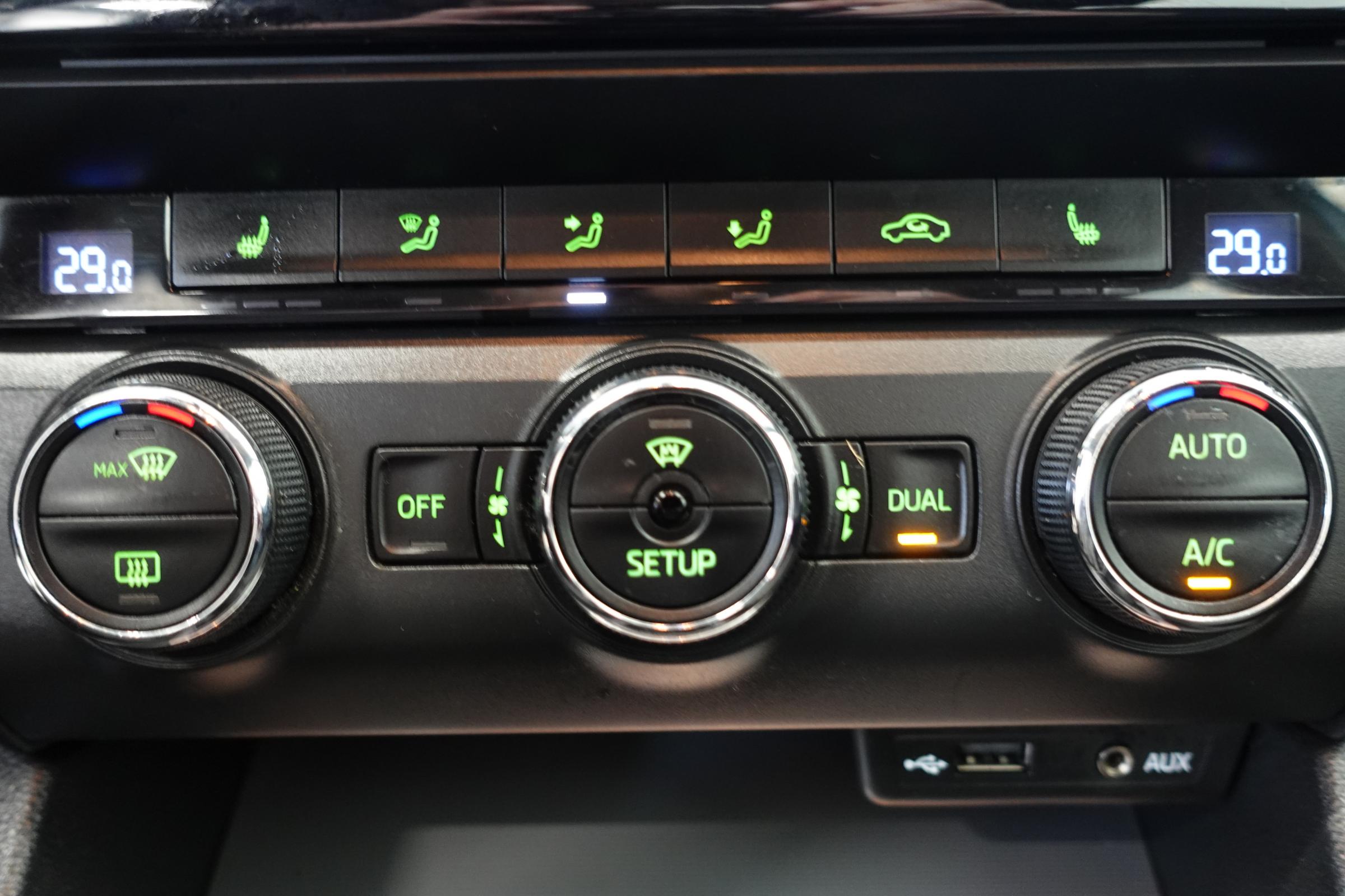 Škoda Octavia III, 2014 - pohled č. 20