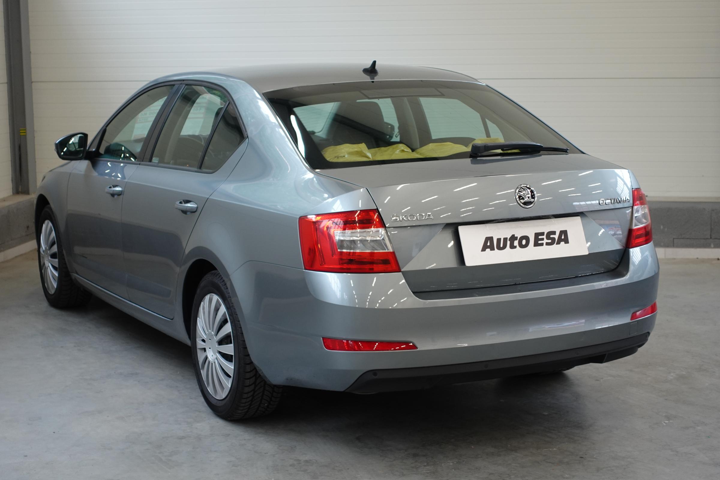 Škoda Octavia III, 2014 - pohled č. 4