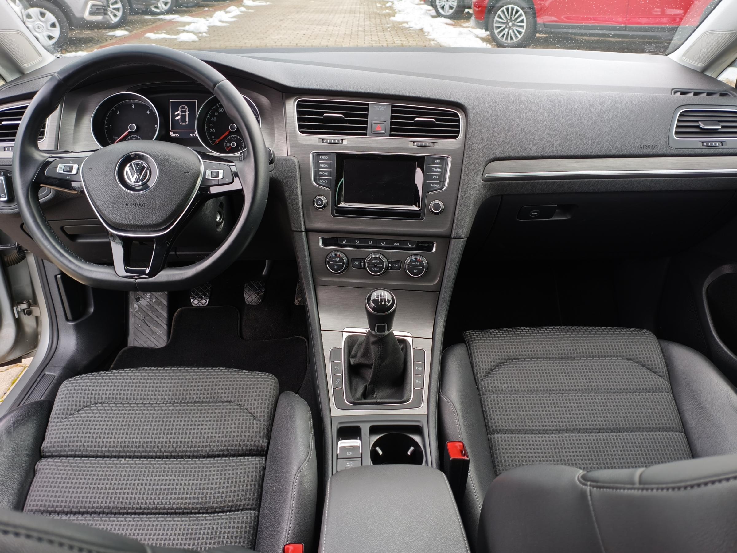 Volkswagen Golf, 2013 - pohled č. 8