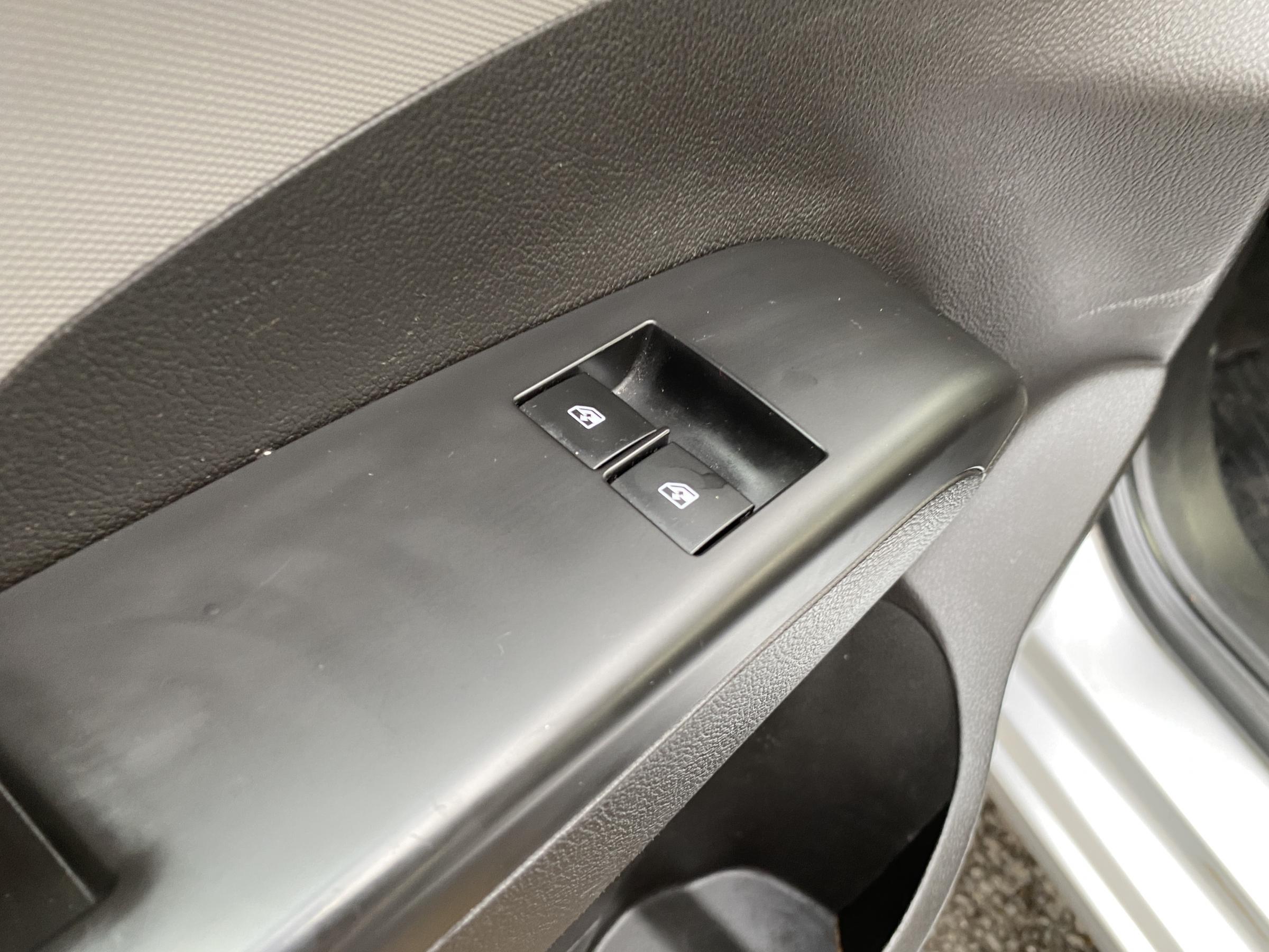 Chevrolet Aveo, 2011 - pohled č. 13