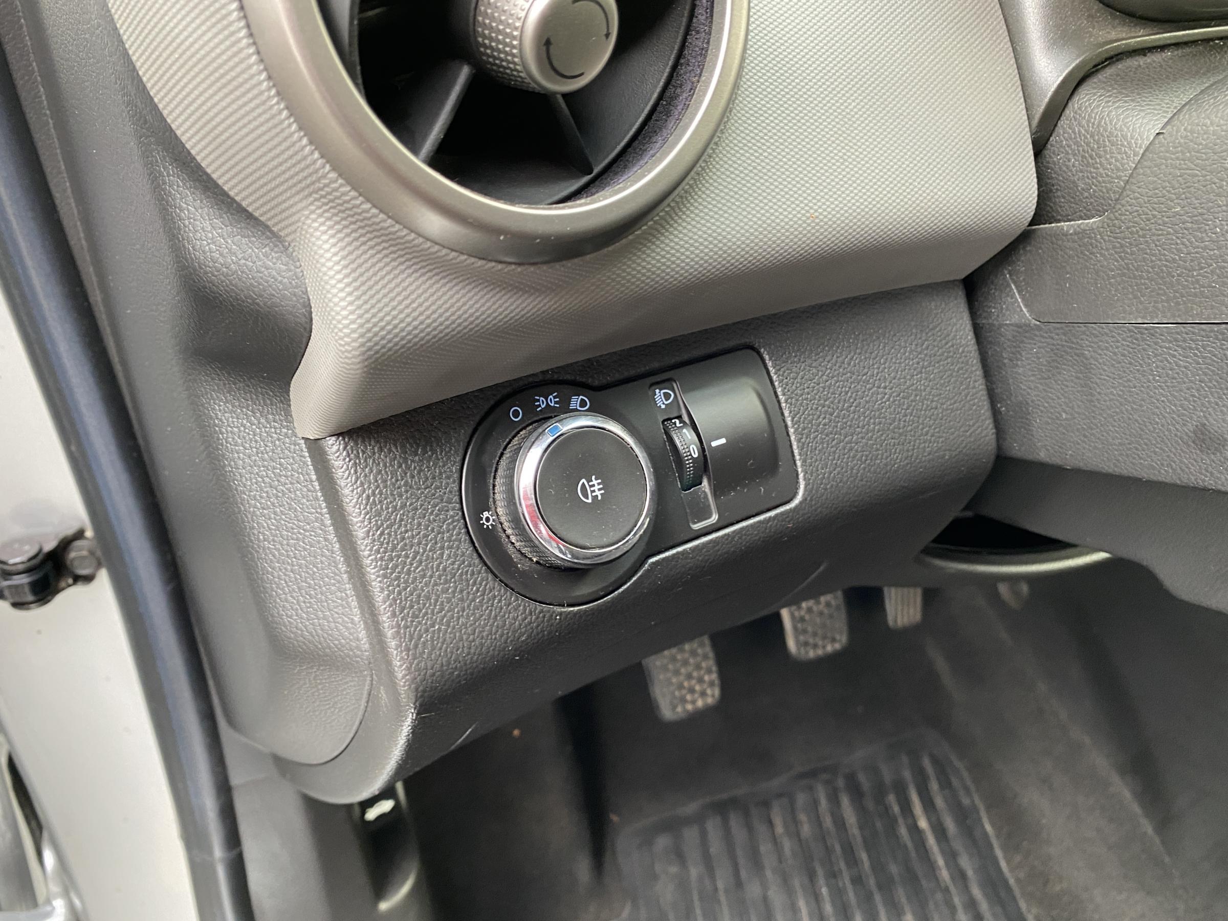 Chevrolet Aveo, 2011 - pohled č. 15