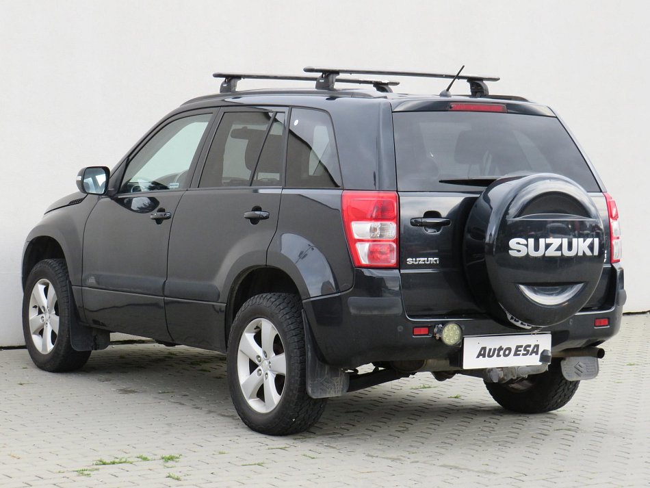Suzuki Grand Vitara 2.4i  4x4, LPG