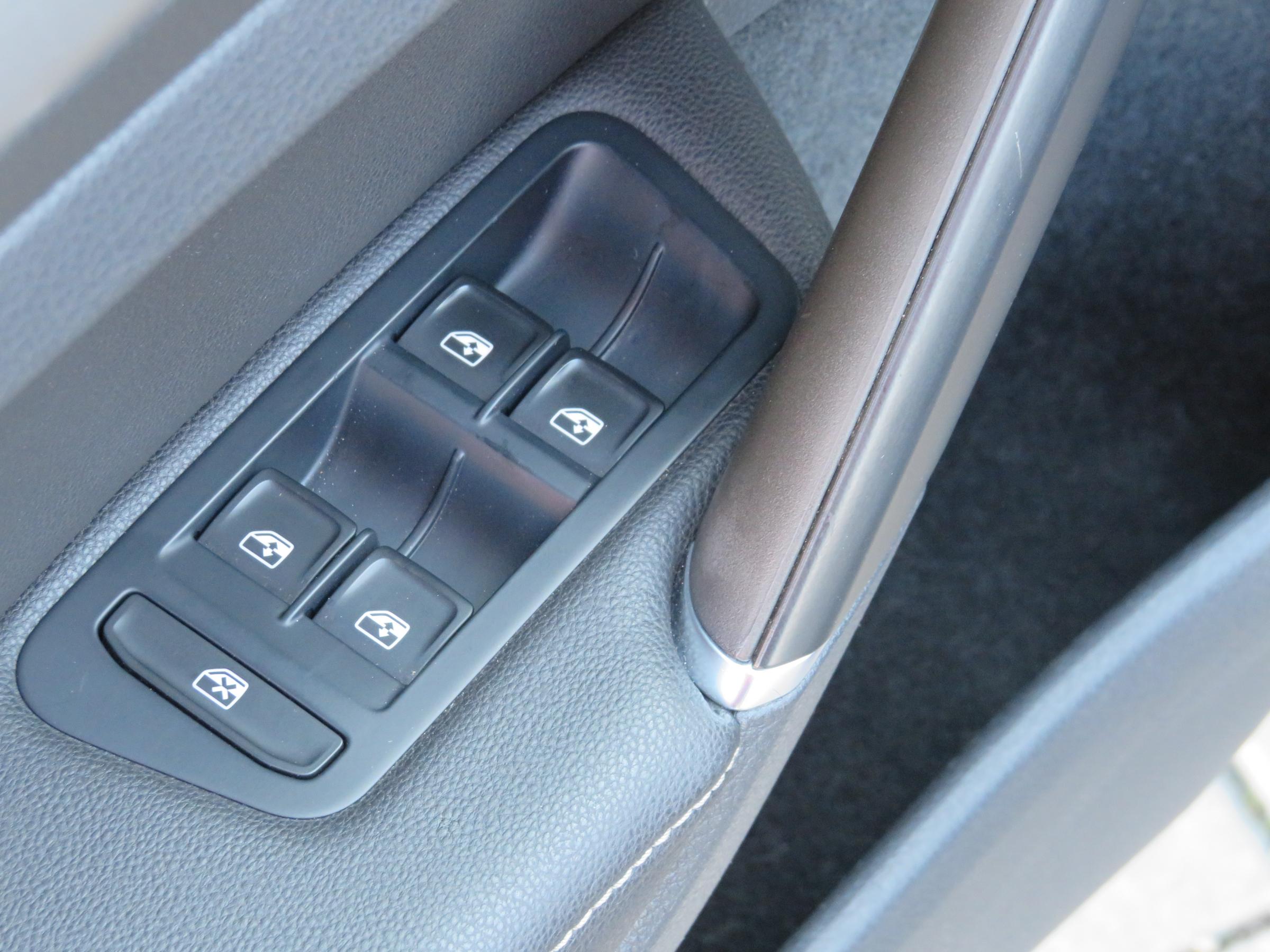 Volkswagen Golf, 2016 - pohled č. 12