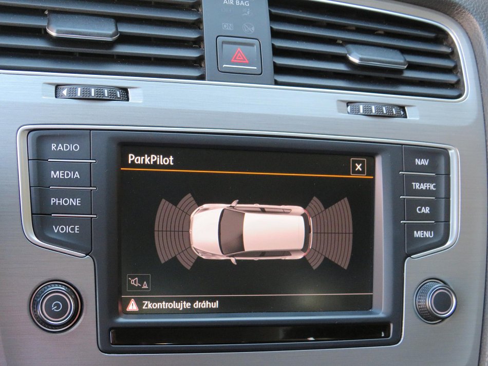 Volkswagen Golf 1.4 R-line