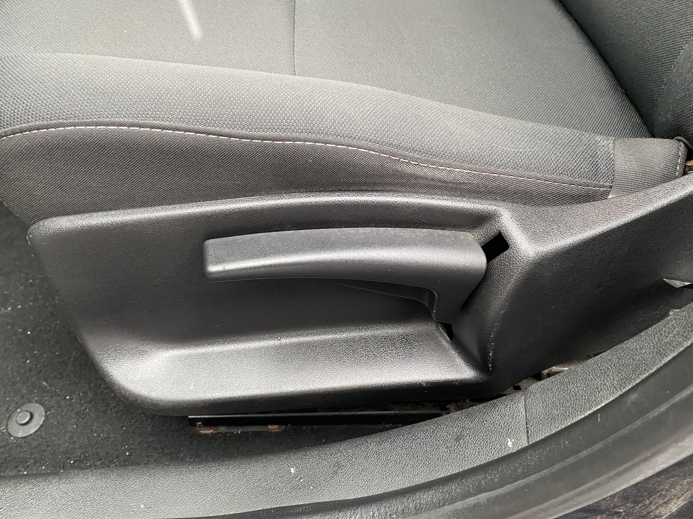 Renault Fluence, 2012 - pohled č. 14