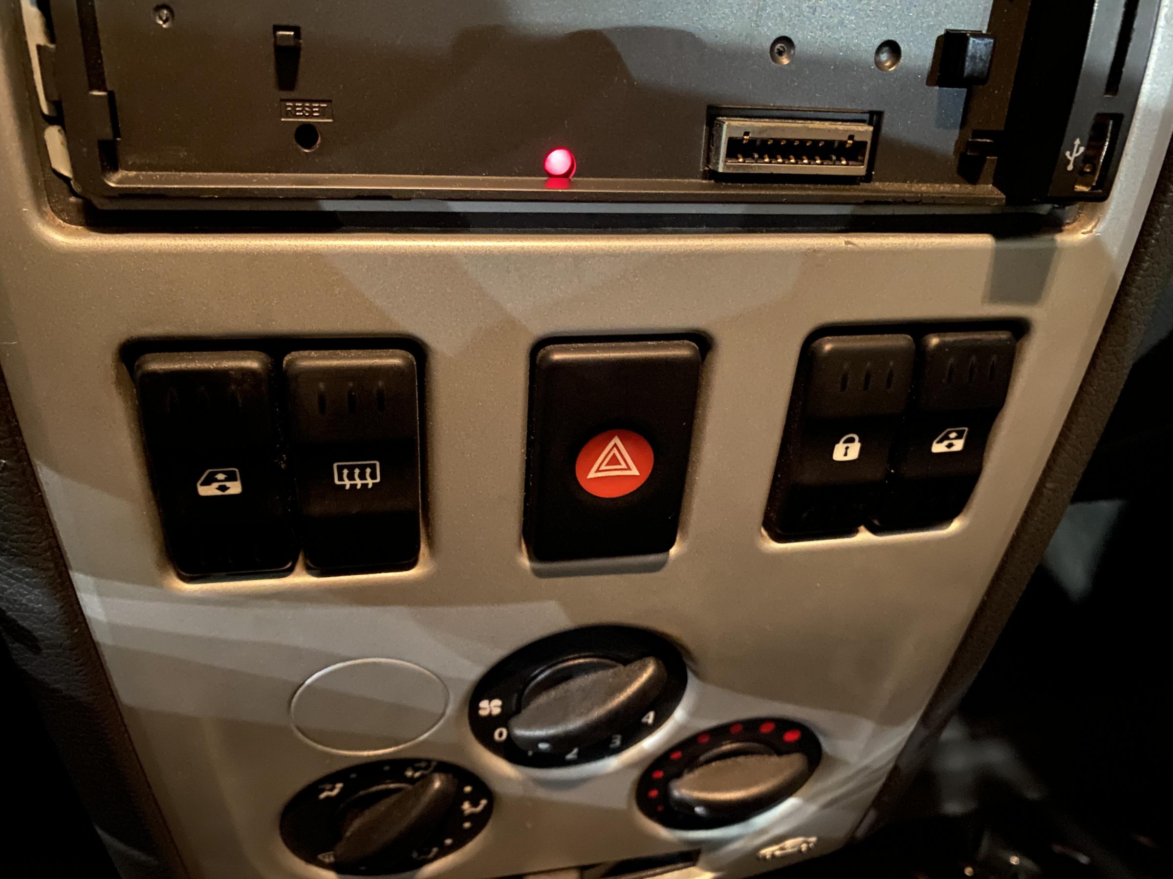 Dacia Logan, 2006 - pohled č. 13