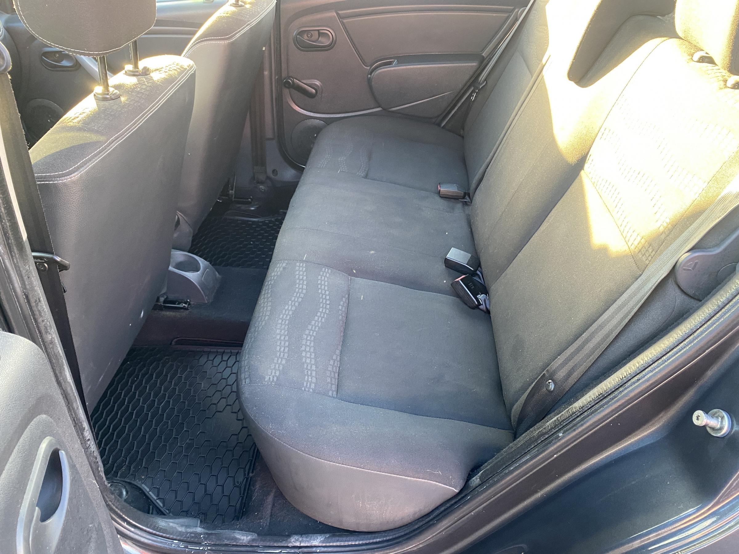 Dacia Sandero, 2011 - pohled č. 10