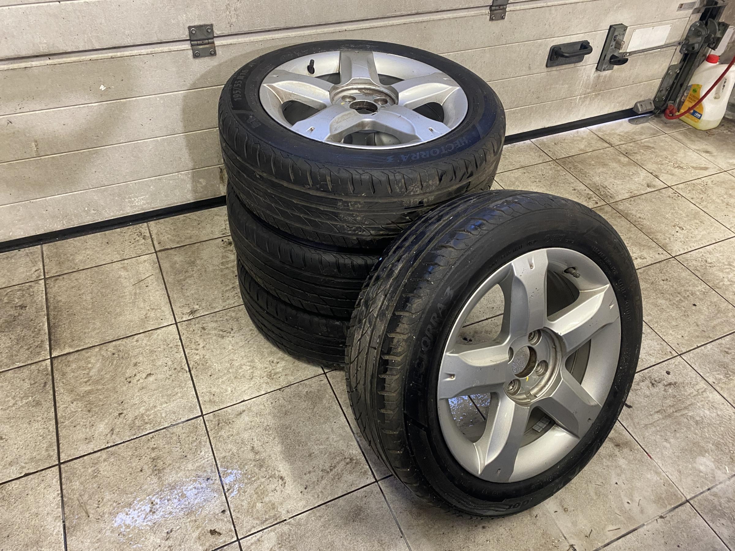 Dacia Sandero, 2011 - pohled č. 17