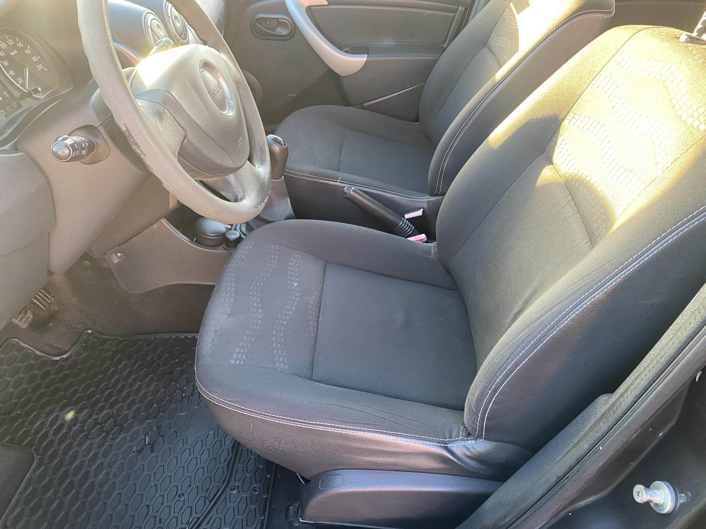 Dacia Sandero, 2011 - pohled č. 9