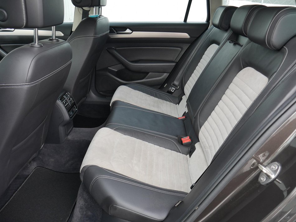 Volkswagen Passat 2.0 TDi Highline 4Motion