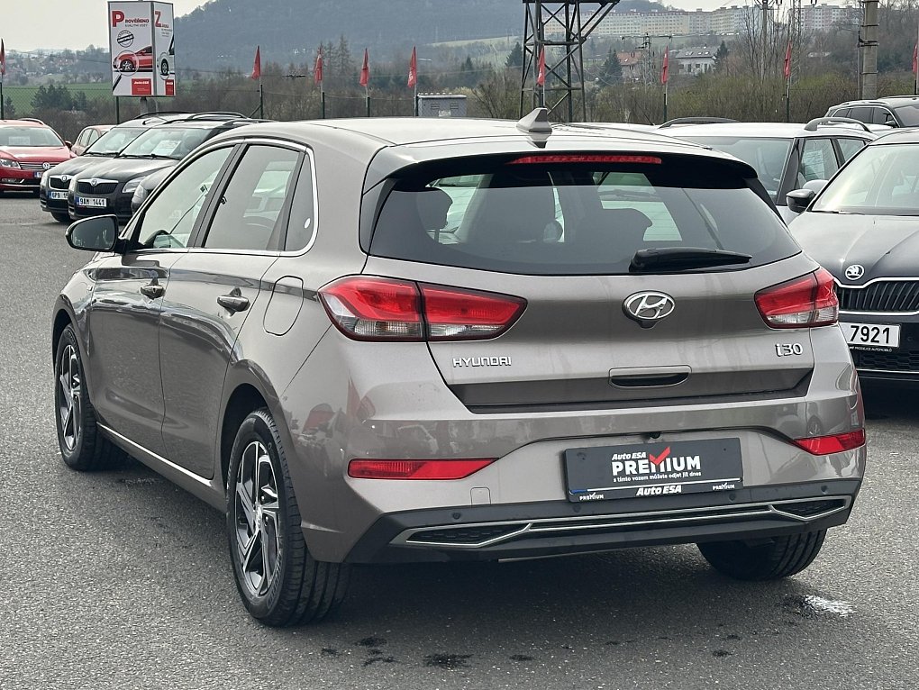 Hyundai I30 1.5 T-GDi Family
