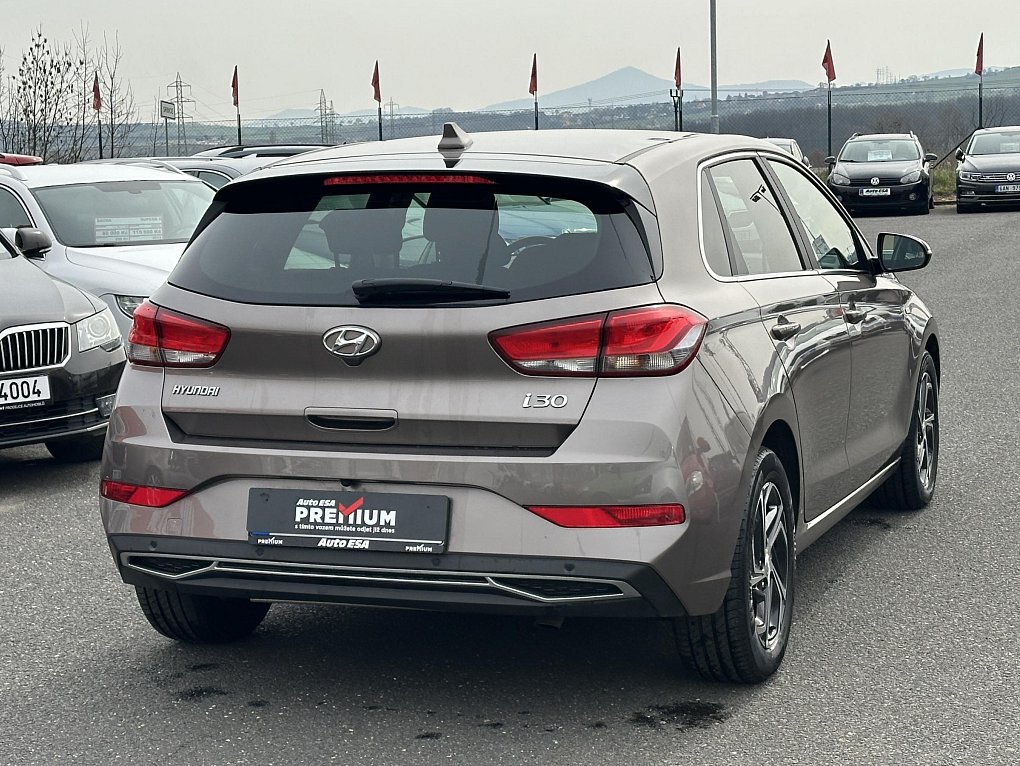 Hyundai I30 1.5 T-GDi Family