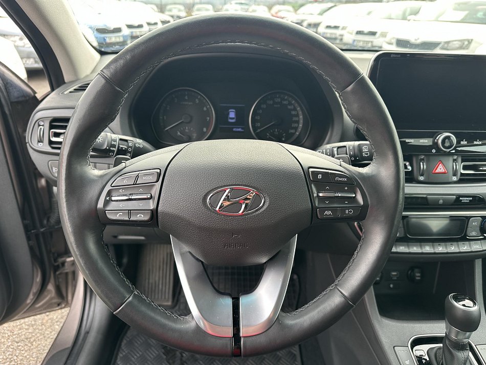 Hyundai I30 1.5 T-GDi Family