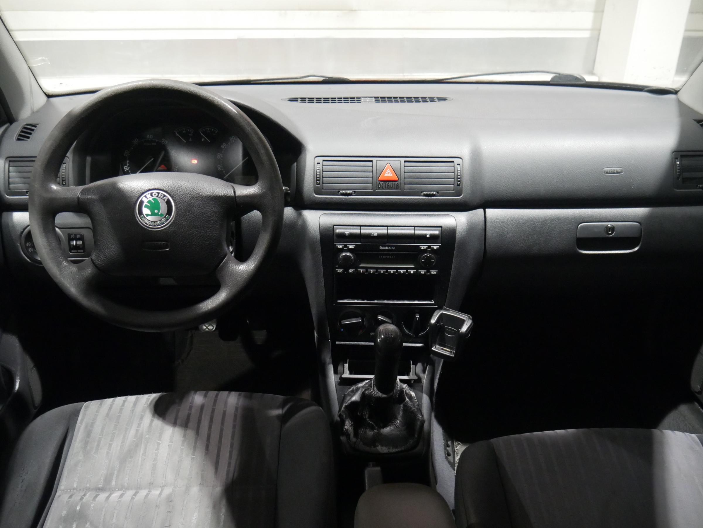 Škoda Octavia, 2001 - pohled č. 8