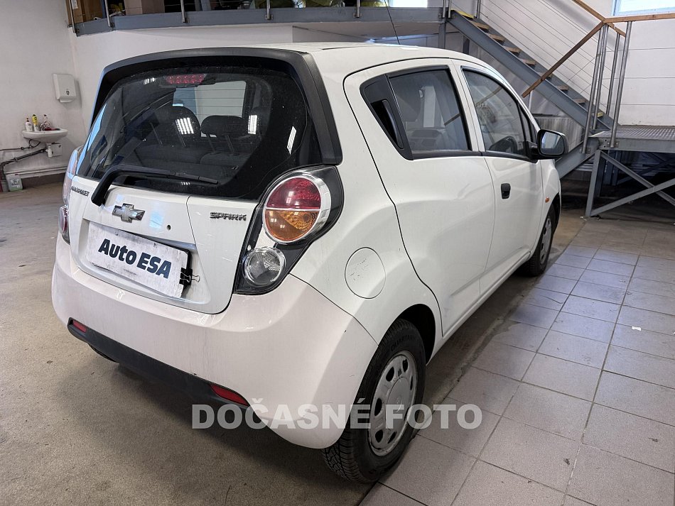 Chevrolet Spark 1.0i 