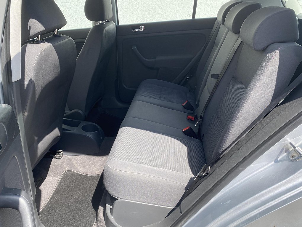 Volkswagen Golf 1.4i 16V 