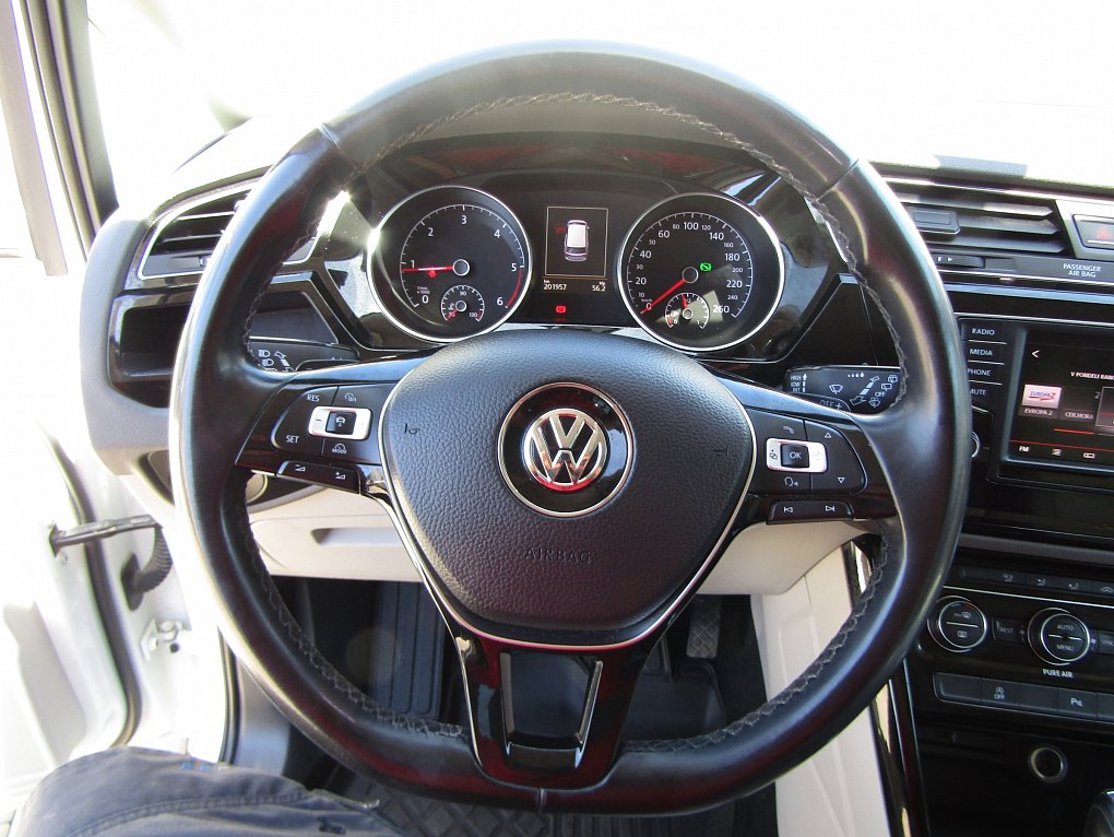 Volkswagen Touran 2.0 TDi 