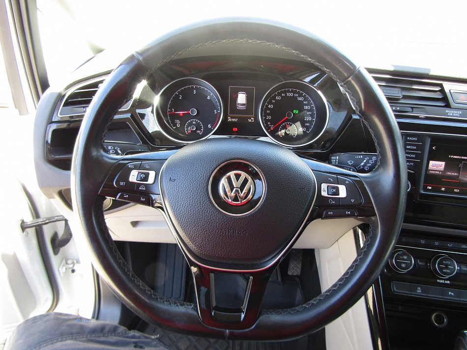 Volkswagen Touran 2.0 TDi 