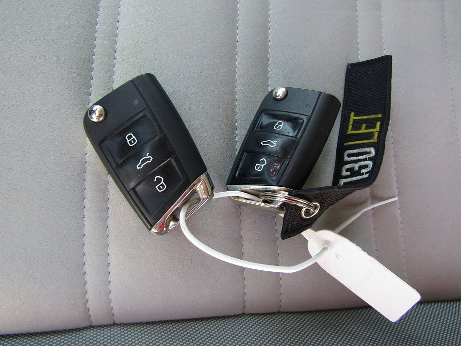 Volkswagen Touran 2.0 TDi 
