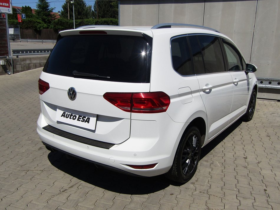 Volkswagen Touran 2.0 TDi 