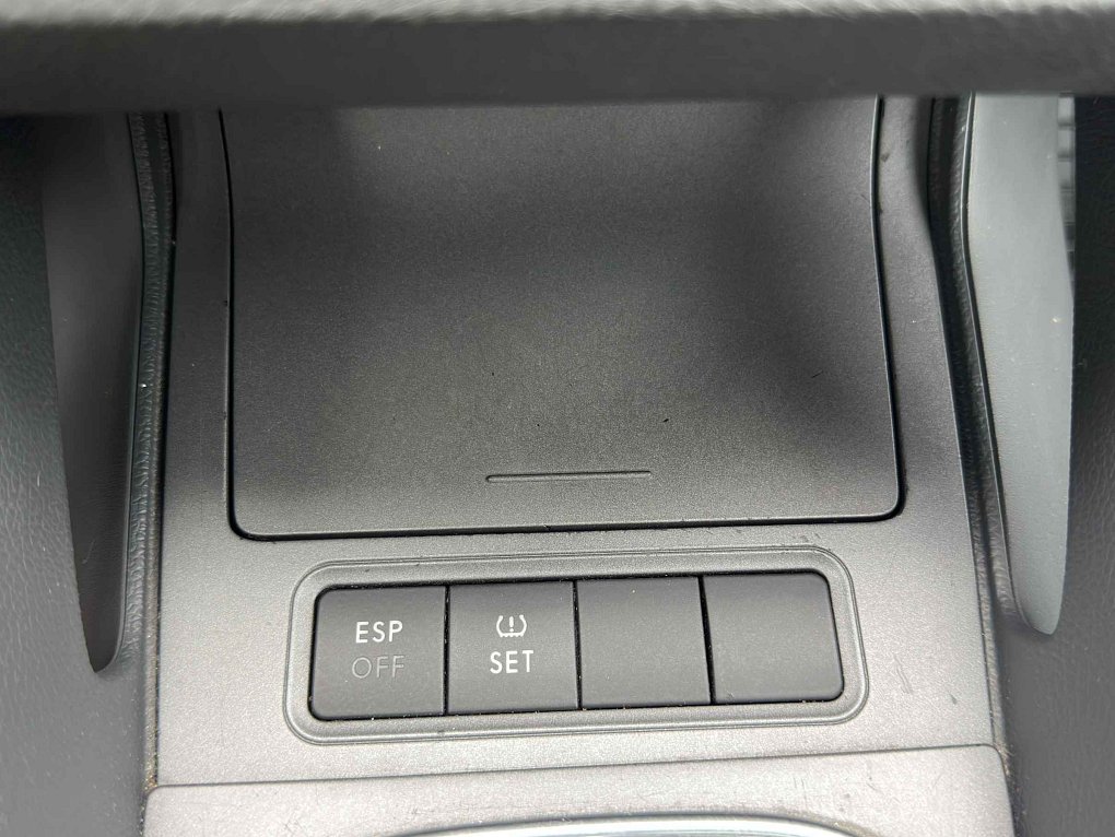 Volkswagen Jetta 1.6i 