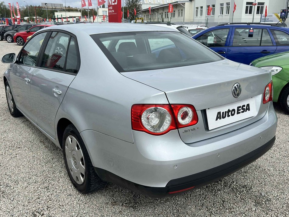 Volkswagen Jetta 1.6i 