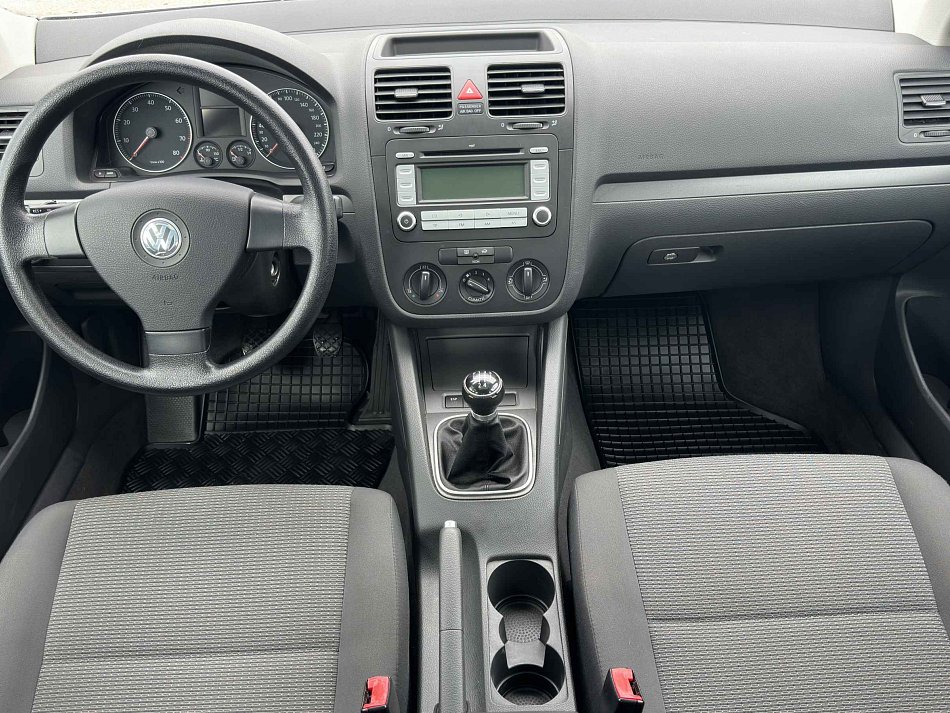Volkswagen Jetta 1.6i 