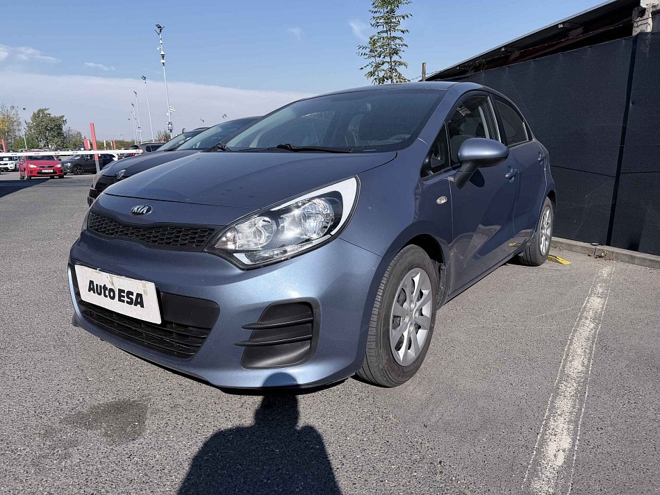 Kia Rio 1.3i 