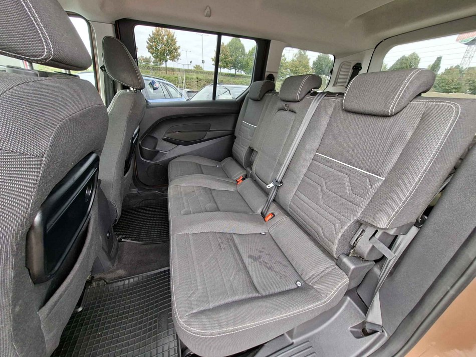Ford Tourneo Connect 1.6TDCi Titanium MAXi 7míst