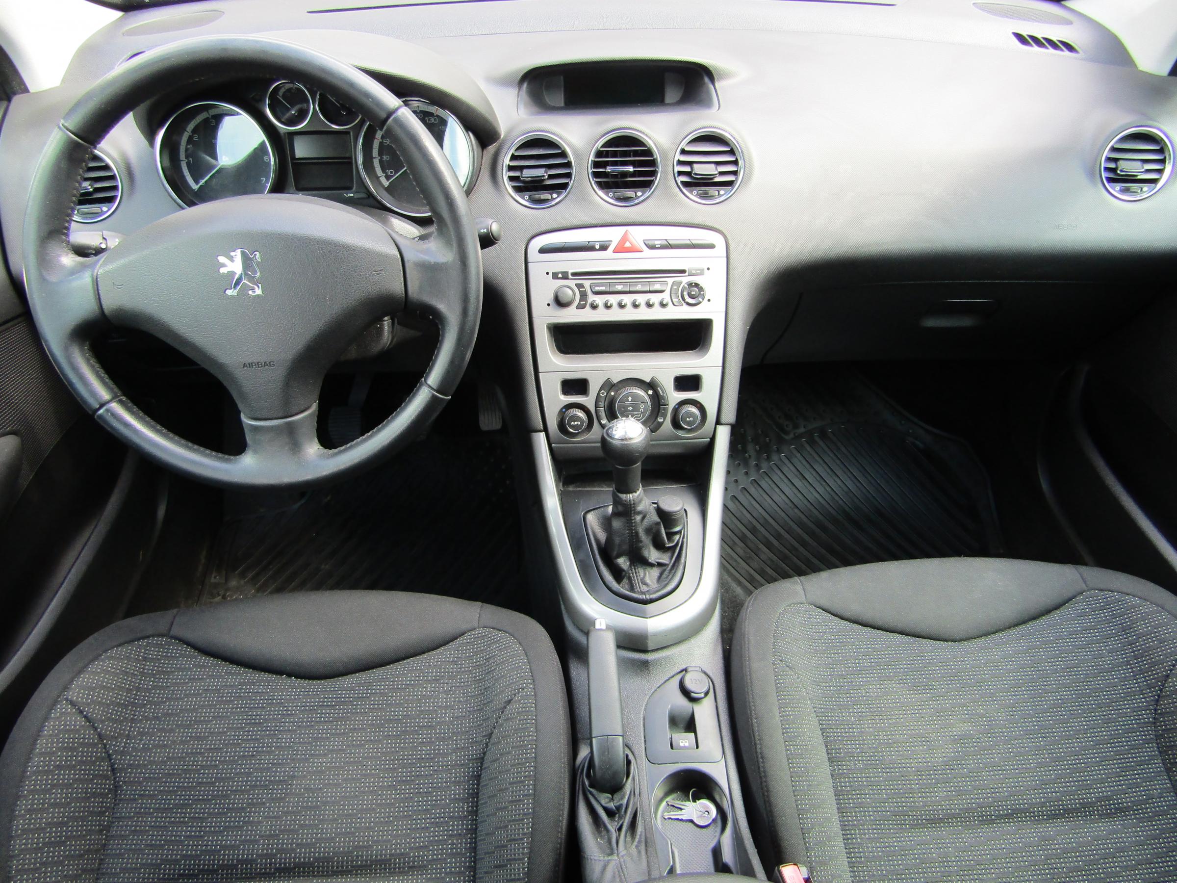 Peugeot 308, 2010 - pohled č. 9