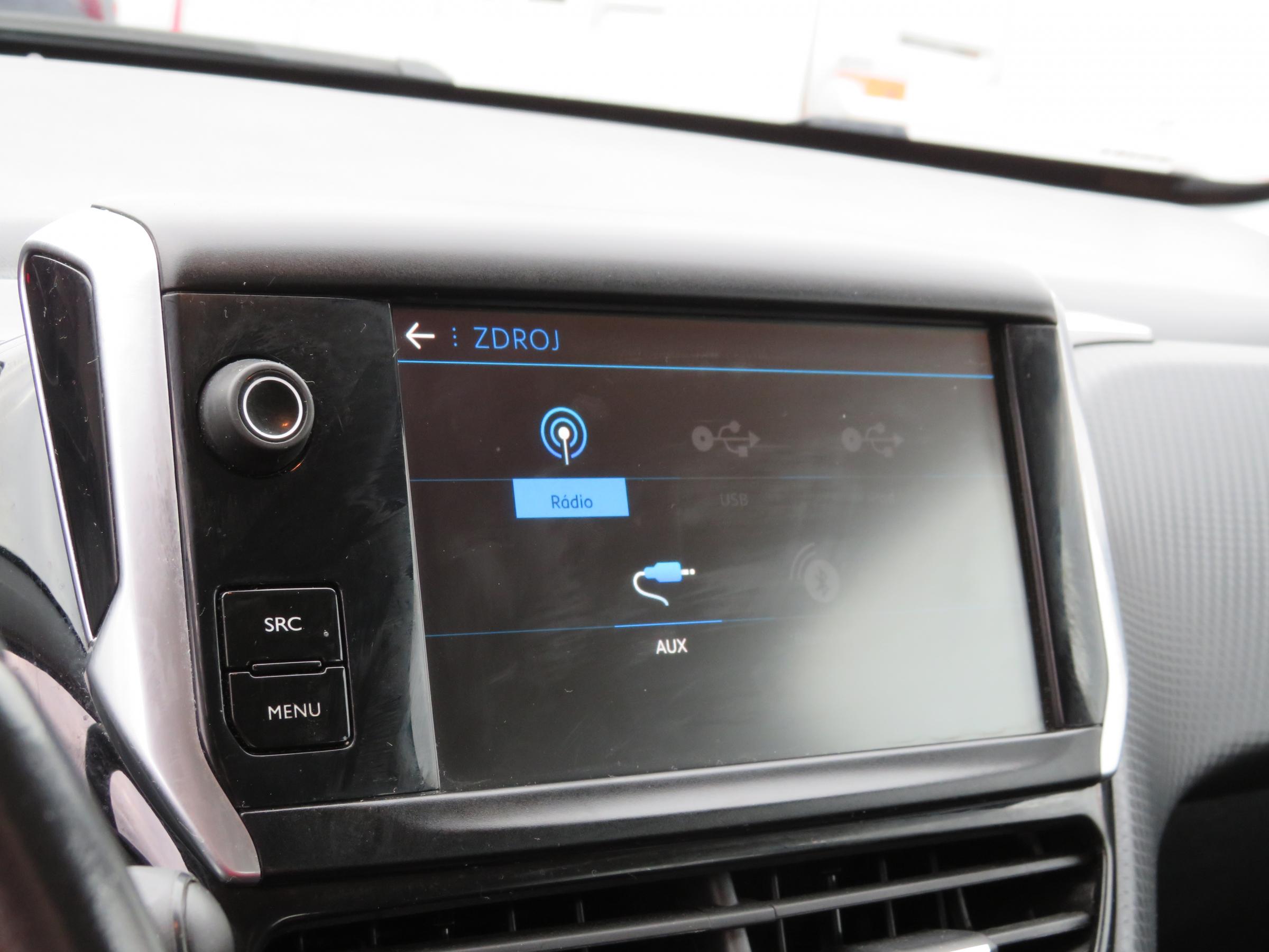 Peugeot 2008, 2017 - pohled č. 18