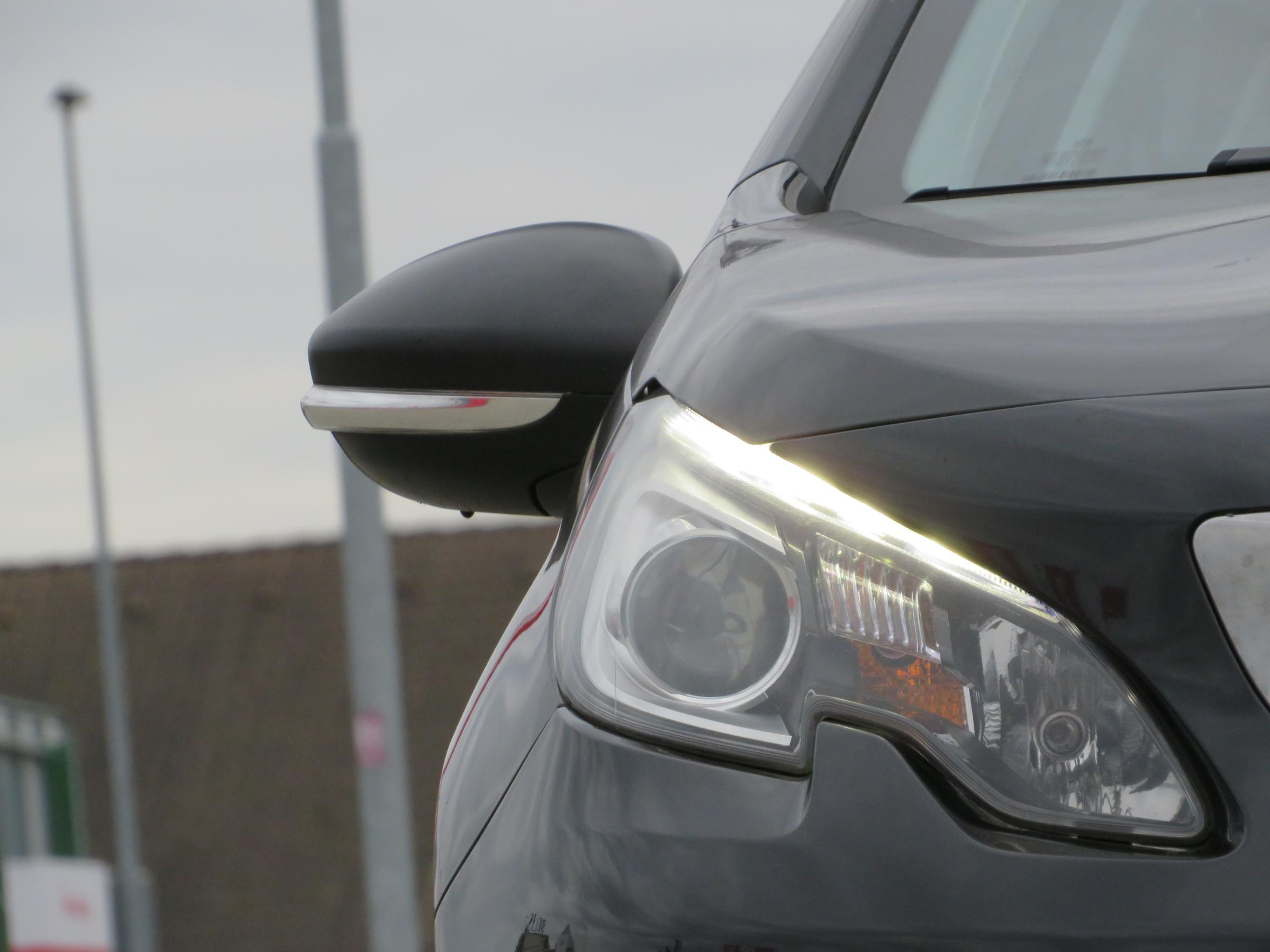 Peugeot 2008, 2017 - pohled č. 25