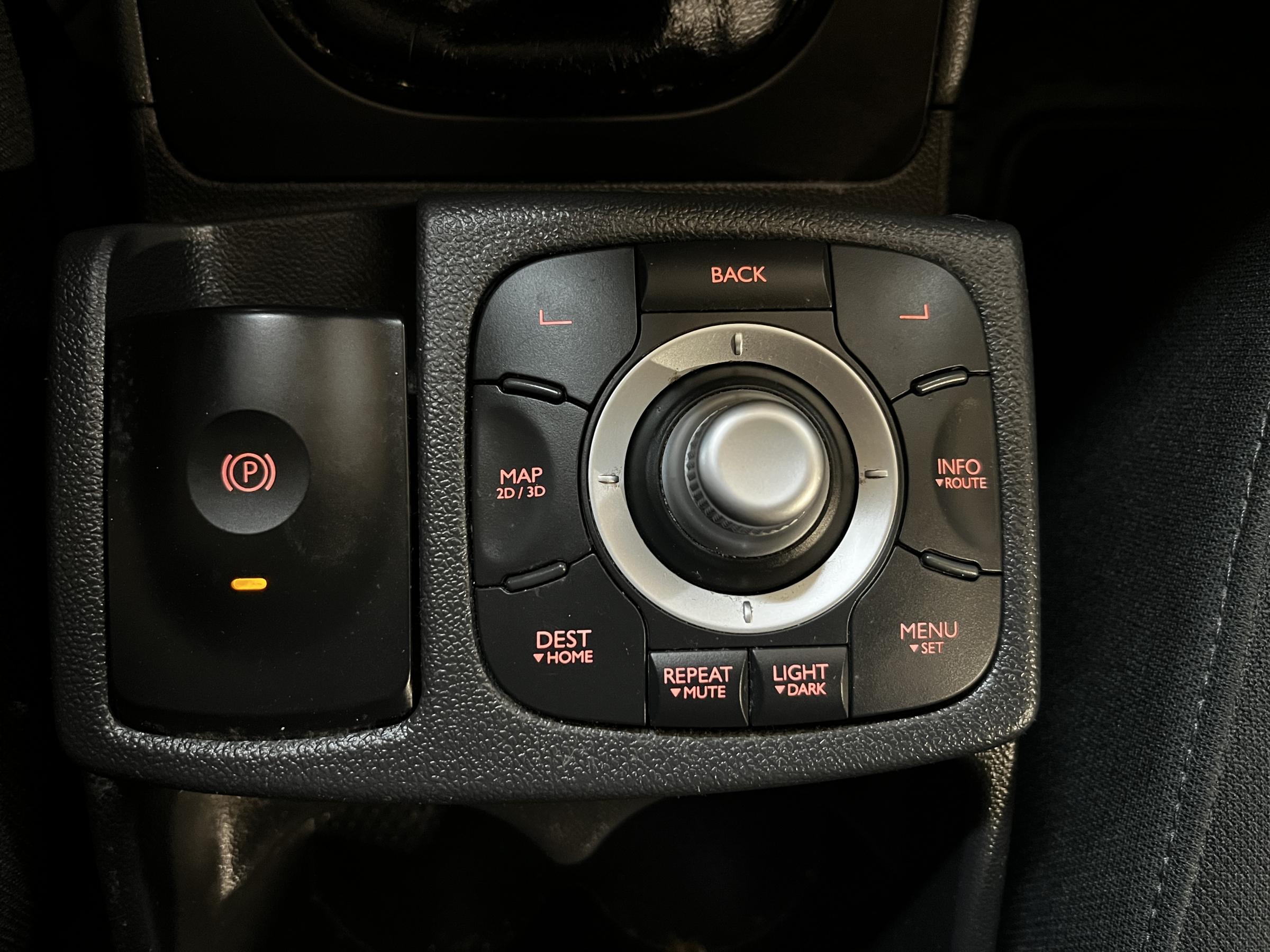 Renault Koleos, 2010 - pohled č. 17