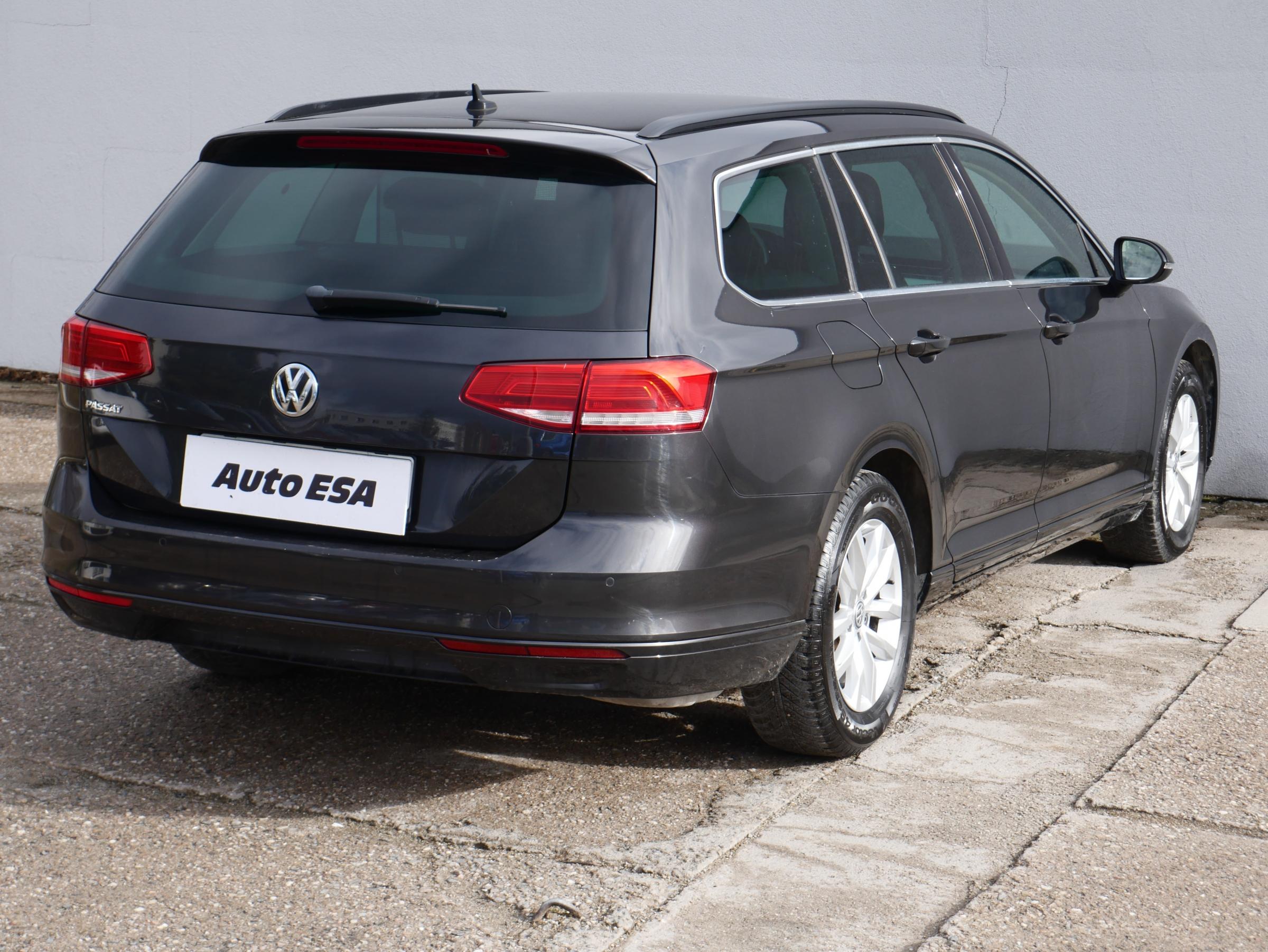 Volkswagen Passat, 2017 - pohled č. 6