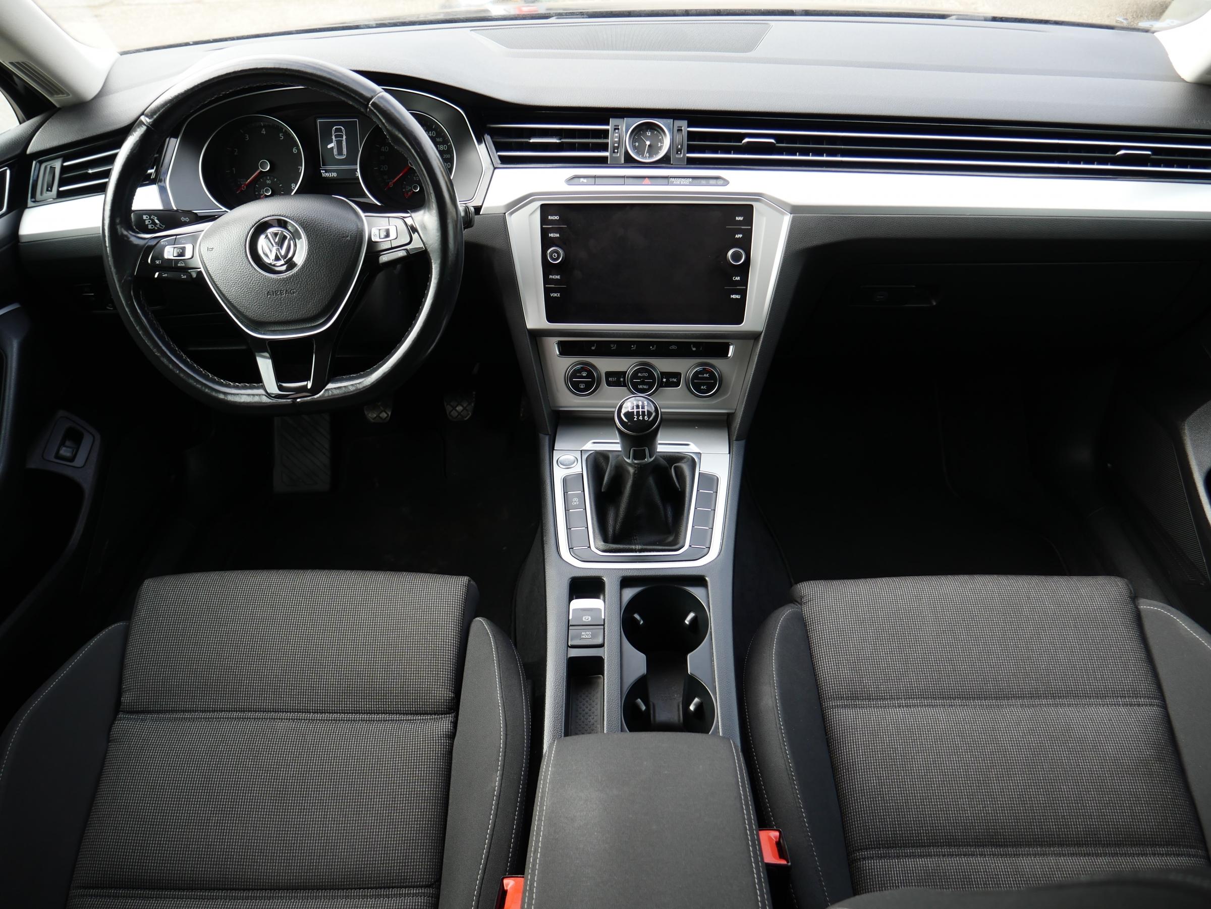 Volkswagen Passat, 2017 - pohled č. 7