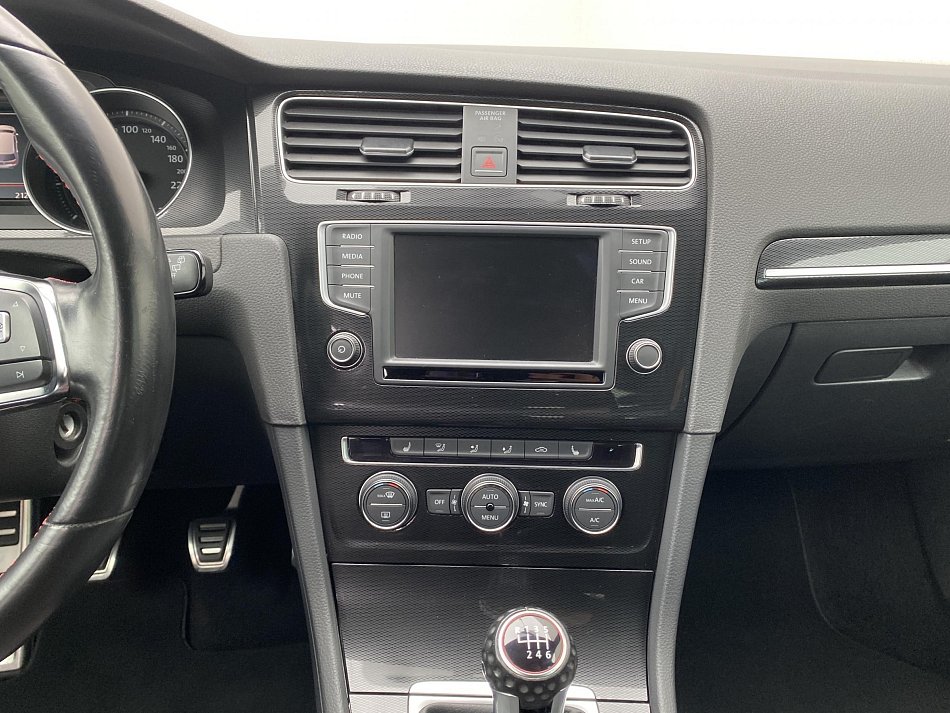 Volkswagen Golf 2.0 TSi GTi Performance