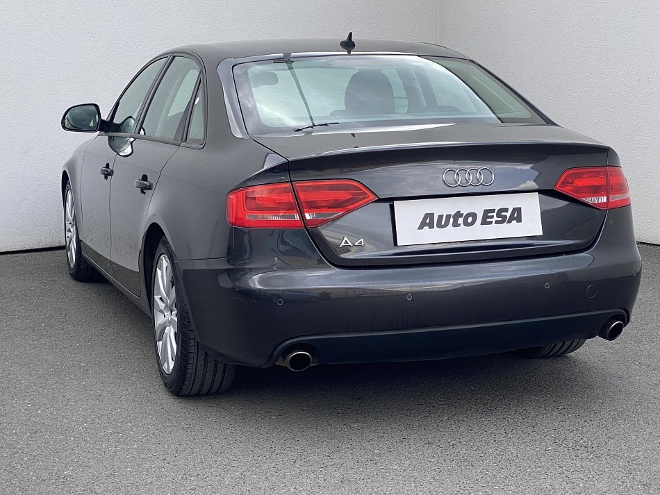 Audi A4 3.2FSI  Quattro
