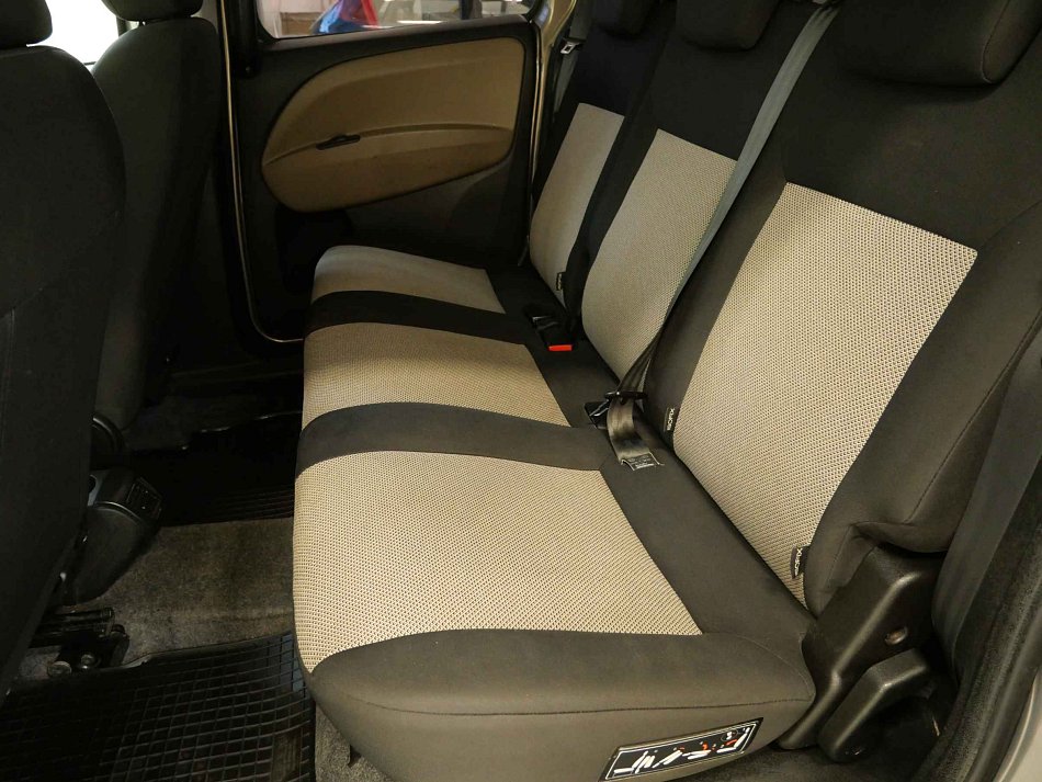 Opel Combo 1.6CDTi  7míst