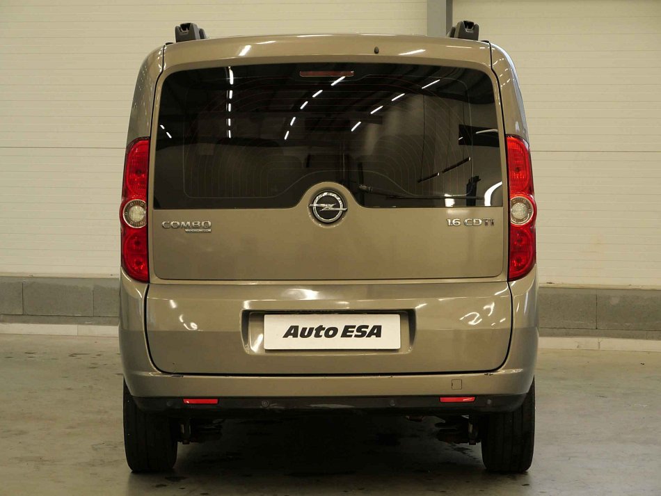 Opel Combo 1.6CDTi  7míst