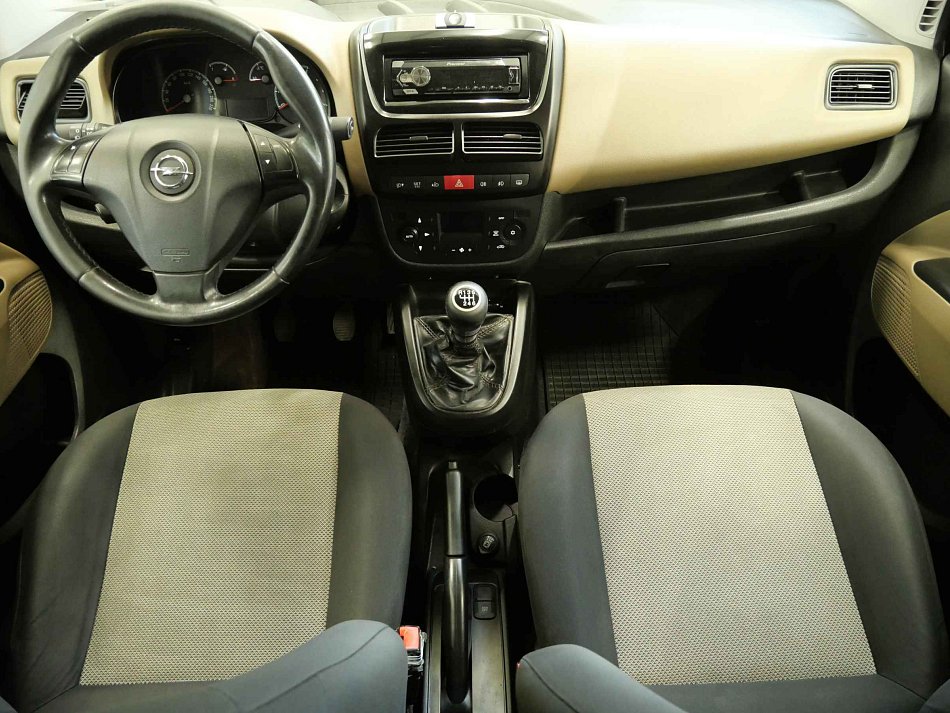 Opel Combo 1.6CDTi  7míst