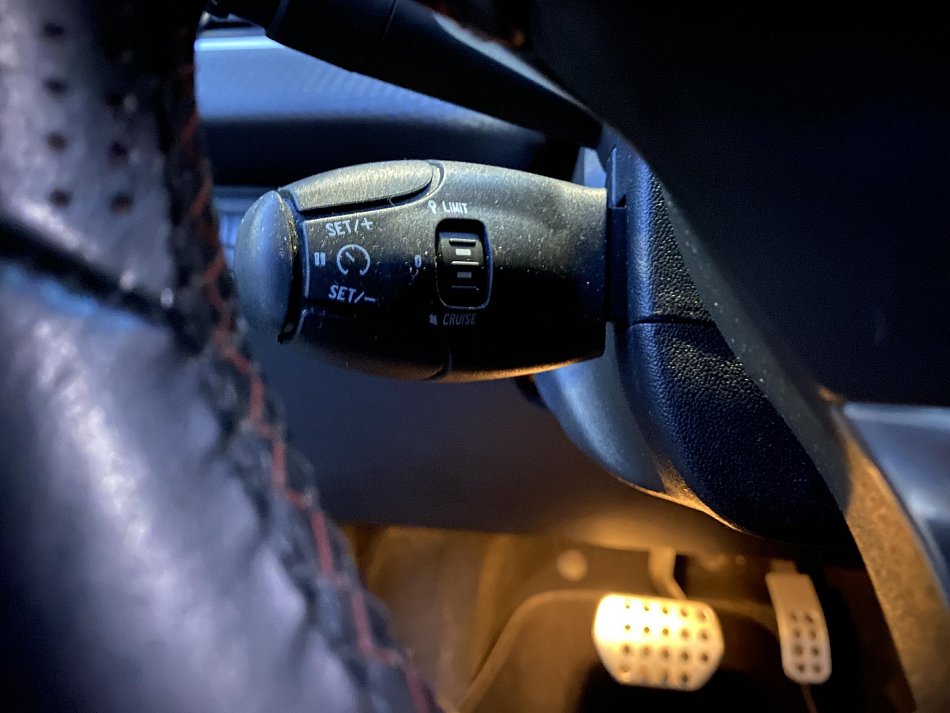 Peugeot 2008 1.2 PT GT Line