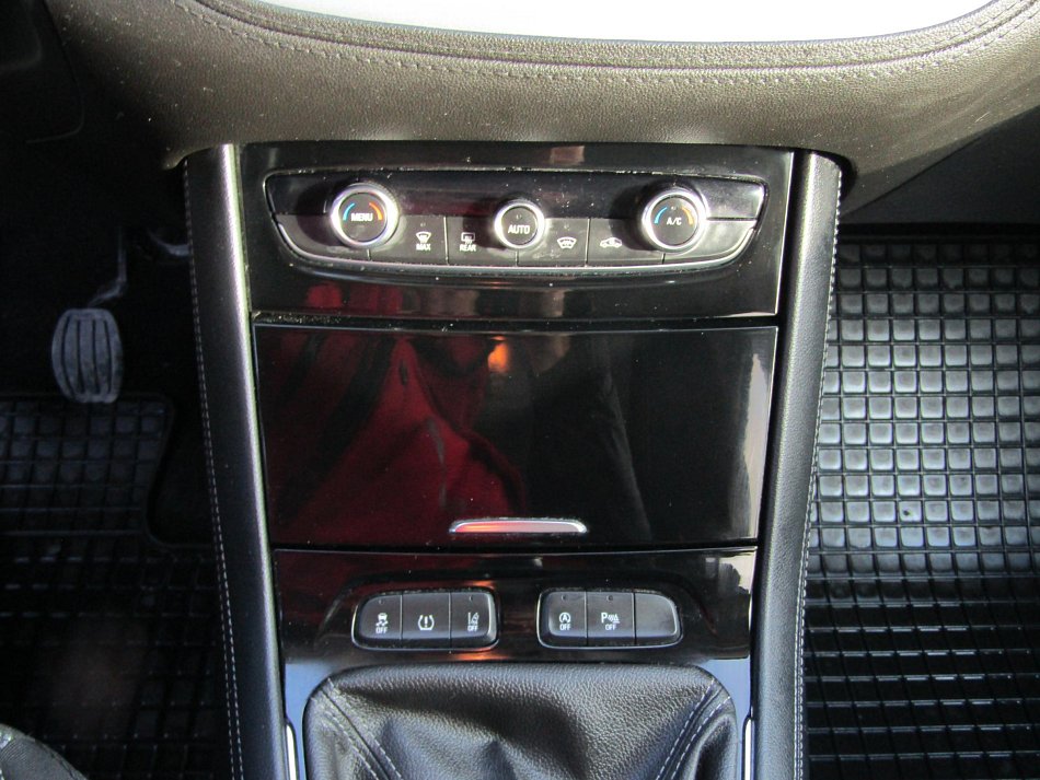 Opel Grandland X 1.2T 