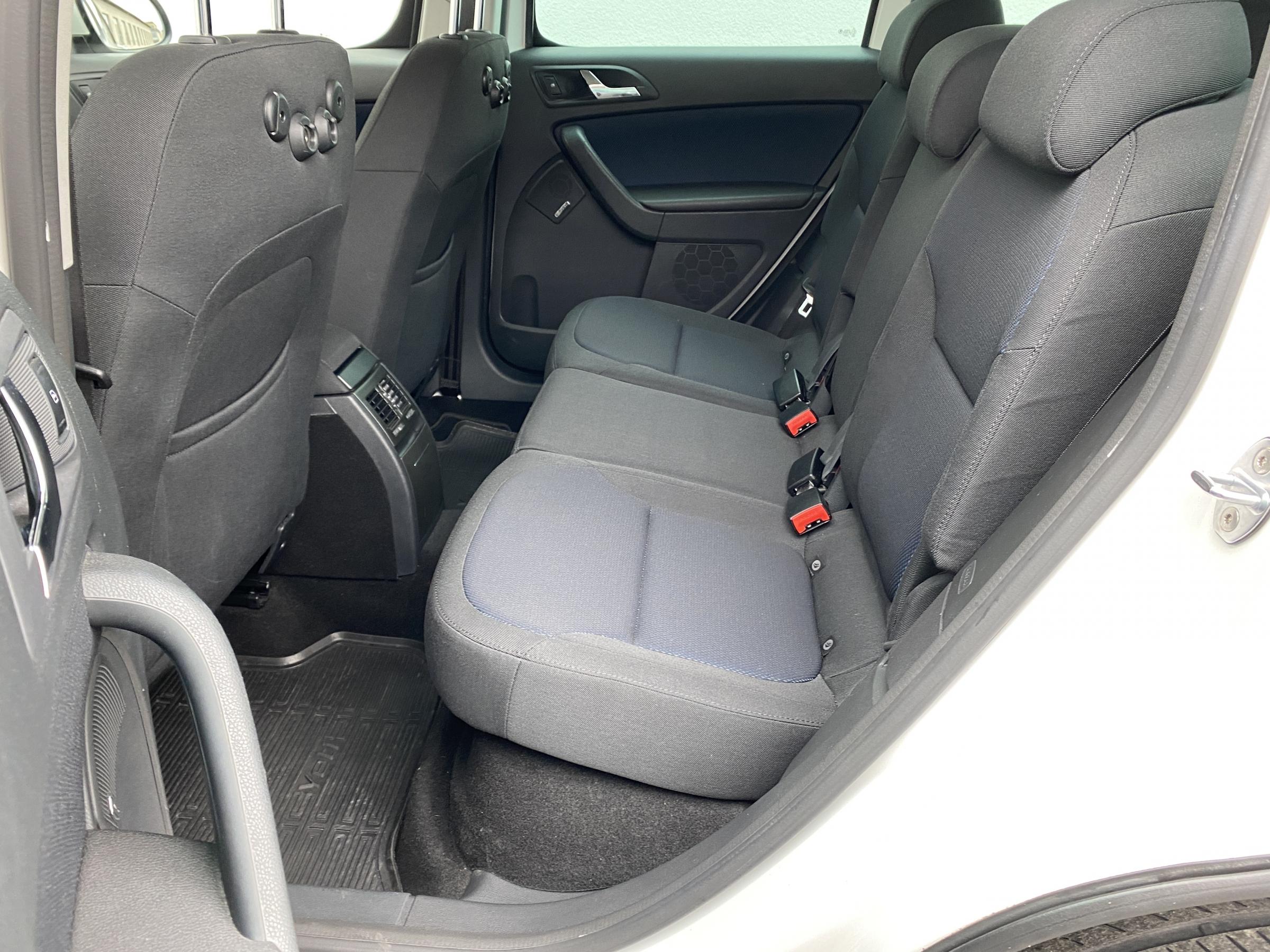 Škoda Yeti, 2012 - pohled č. 10